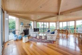 Latham Beach House - Accommodation Perth 0