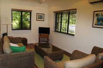 Yamacutta House - Accommodation Perth 2