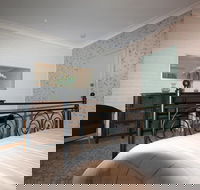 Pine Villas Walk To Beach Ocean Views - Perth Resorts