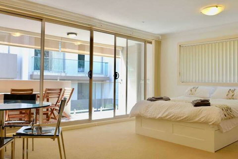 Manly Studio 2 Minutes From The Beach - Accommodation Perth 4