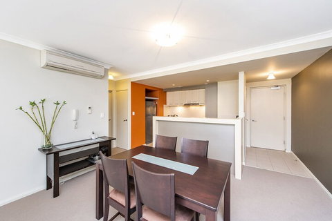 Subiaco Emporium Apartment - Accommodation Perth 4