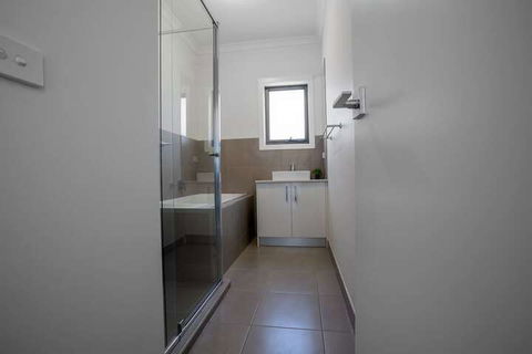 Comfy And Warm Home In Point Cook - Perth Resorts 2