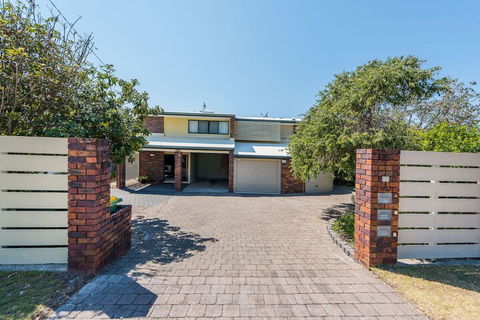 A Beach Break - 1/90 Lorikeet Drive - Accommodation Perth 1