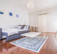 Vibrant And Colorful Apartment In Dollspoint - Perth Resorts