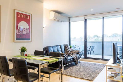 Modern 1 Bedroom In Tranquil Parklands - Perth Resorts 5