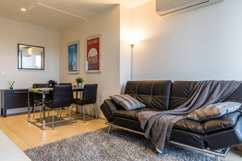 Modern 1 Bedroom In Tranquil Parklands - Perth Resorts 3
