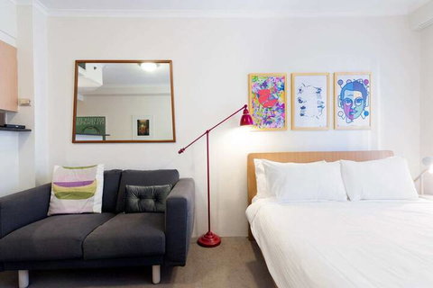 Amazing Studio With Pool In Central Sydney - Accommodation Perth 4
