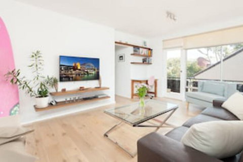 Bondi Beach Getaway - Accommodation Perth 0
