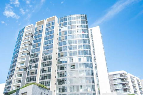 Minimalism Modern Apartment With Water View - Accommodation Perth 1