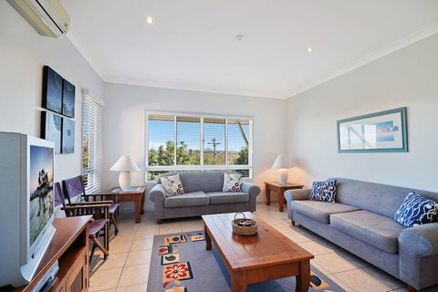 Jacana Sands 2 - 2/26 Jacana Street - Accommodation Perth 3