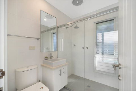 Sea Splash 75 Lorikeet Drive - Accommodation Perth 5