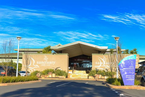 Luxury Waterfront Grand Villa In Melbourne - Perth Resorts 5