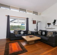 Spacious 5 Bed Home Close To Cottesloe Beach