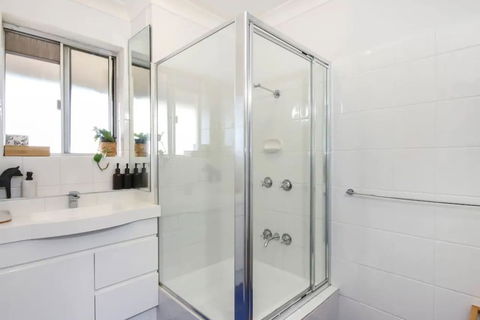Cosy 1 Bedroom Unit With Views Of The City - Accommodation Perth 6