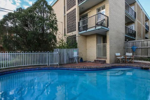Cosy 1 Bedroom Unit With Views Of The City - Accommodation Perth 4