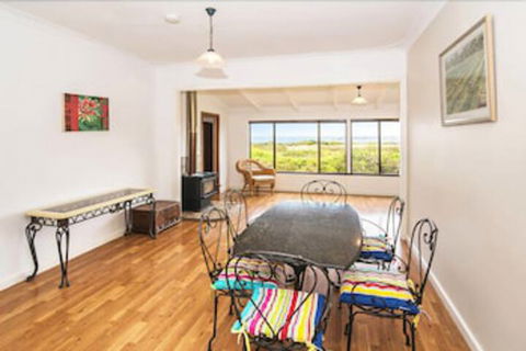 Storm Bay Cottage - Accommodation Perth 5