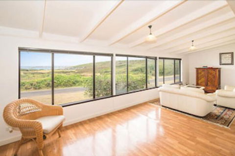 Storm Bay Cottage - Accommodation Perth 2