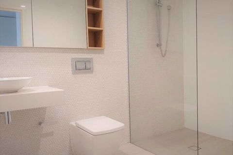Luxury 1 Bedroom 1 Study With 1 Parking - Accommodation Perth 5