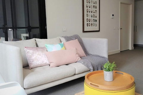 Luxury 1 Bedroom 1 Study With 1 Parking - Accommodation Perth 6