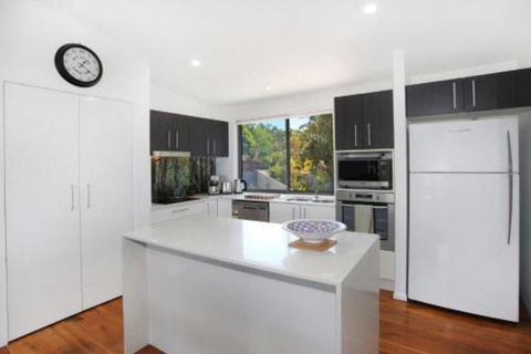 8 Cabbi Court Coolum Beach New Listing - Perth Resorts 3