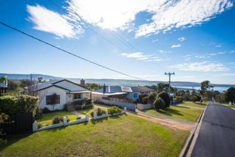 Bungo Beach House Pet Friendly Home - Accommodation Perth 5
