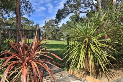 Fairways 10 Mins To Hyams Beach - Accommodation Perth 6