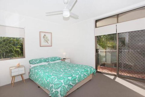 Unit 2 Cooltoro Court 7 Frank Street Coolum Beach 400 BOND LINEN INCLUDED - Accommodation Perth 2