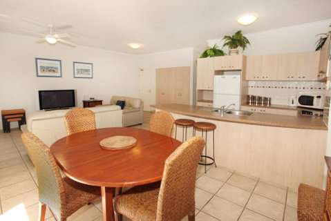 Unit 2 On The Park Coolum Beach - Accommodation Perth 5