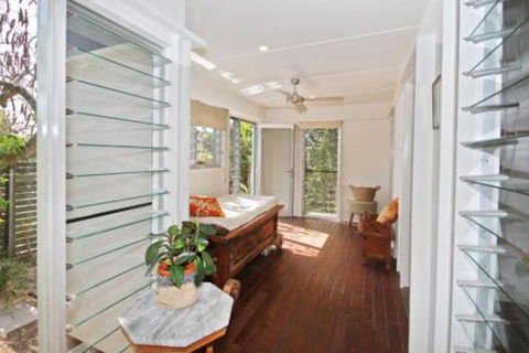 13 Ann Street Coolum Beach Pet Friendly Linen Included - Perth Resorts 3