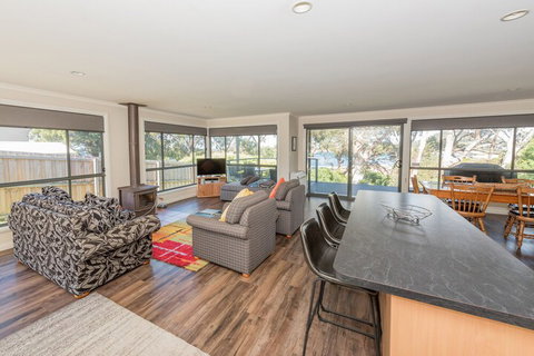 Allure - Accommodation Perth 7