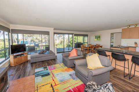Allure - Accommodation Perth 5