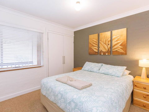 Dauphine 1 / 23 Townsend Street - Perth Resorts 1