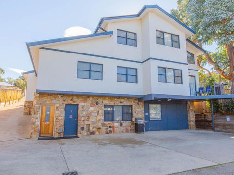 Banjos Way 2 / 23 Banjo Patterson Crescent - Accommodation Perth 7