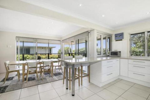 Moreton View - Perth Resorts 2