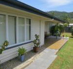 Edge Hill Clean  Green Cairns 7 Minutes from the Airport 7 Minutes to Cairns CBD  Reef Fleet Terminal - Perth Resorts