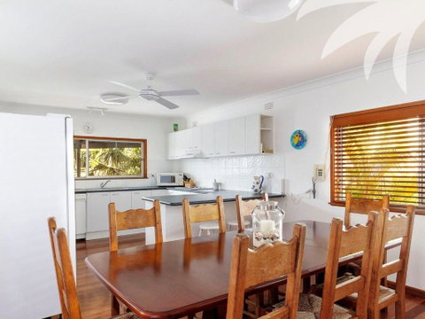 Picturesque Lizzie Palms 1 - Accommodation Perth 1