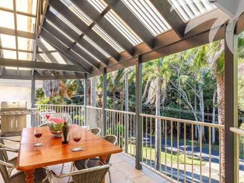 Picturesque Lizzie Palms 1 - Accommodation Perth 6