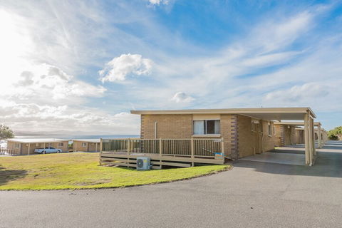 MARLO - Accommodation Perth 1