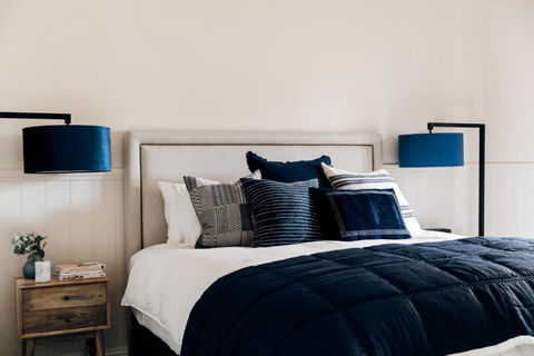 Luxury On Loch - Accommodation Perth 5