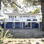 Happy Tides Beachfront Holiday Home - Accommodation Perth 0