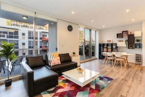 Beautiful Home 2beds Apt @waterloo-close To CBD - Accommodation Perth 0