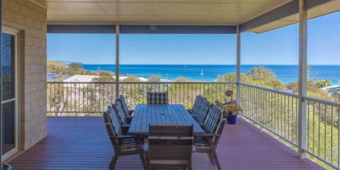 Seaclusion 8 View Court Carrickalinga - Accommodation Perth 5