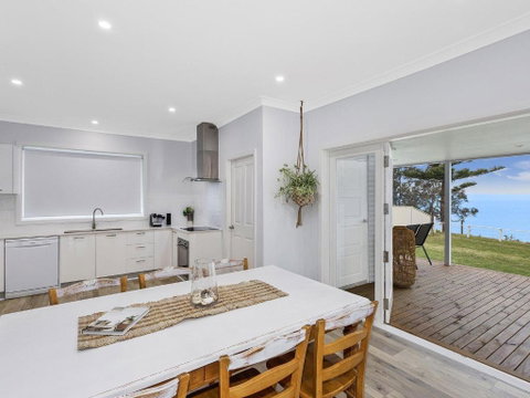 Toukley Waterfront Oasis - Accommodation Perth 5