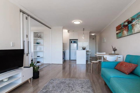 New Modern Apartment In Central Location - Accommodation Perth 4