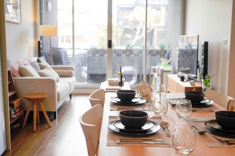 Trendy Modern 2BD Apartment Close To Beach & City - Accommodation Perth 4