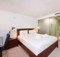 Comfortable Room With Fantastic Rooftop Views