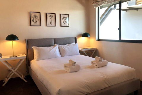 Classic Woolstore Apartment In Teneriffe - Accommodation Perth 6