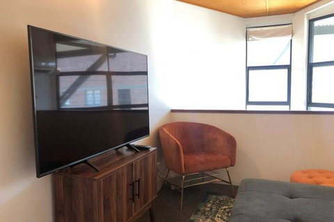 Classic Woolstore Apartment In Teneriffe - Accommodation Perth 4