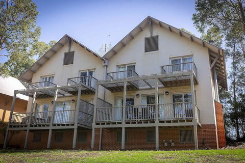 Villa Boronia - Perth Resorts 1