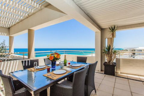 Gold Sands Beach Apartment - Accommodation Perth 0
